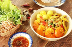 Thưởng thức hương vị đặc trưng của Mì Quảng