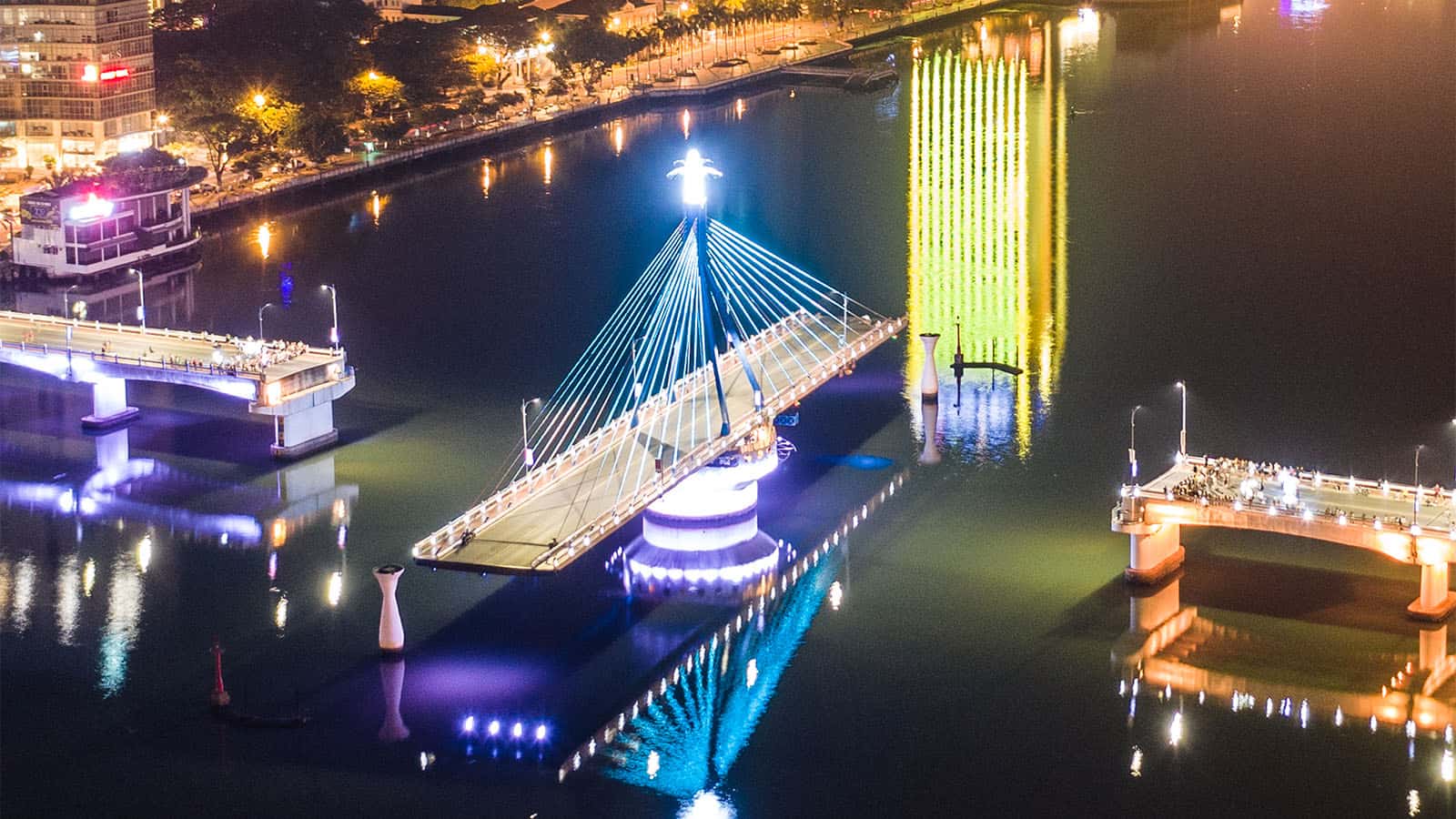 cầu quay sông hàn